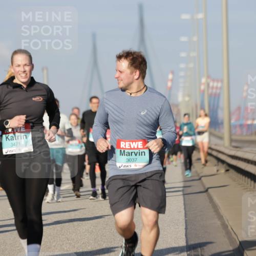 03.10.2025 - Köhlbrandbrückenlauf Jannik Wohlers http://msf.ph/oto/9088312 03.10.2025 09:58:07 Position 3 3471, 3037 meine-sportfotos.de