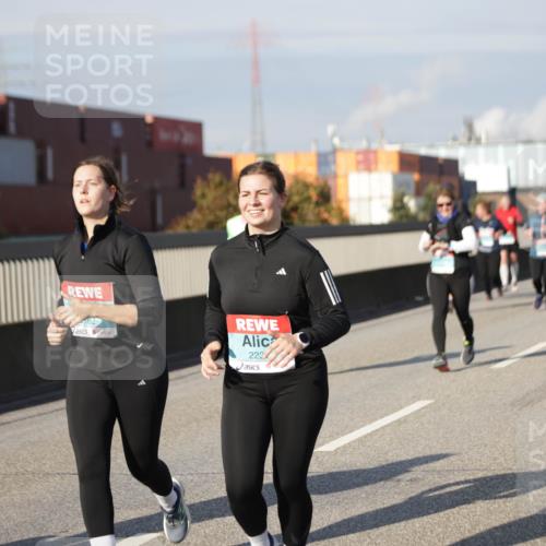 03.10.2025 - Köhlbrandbrückenlauf Jannik Wohlers http://msf.ph/oto/9088325 03.10.2025 10:08:58 Position 3 162, 223 meine-sportfotos.de