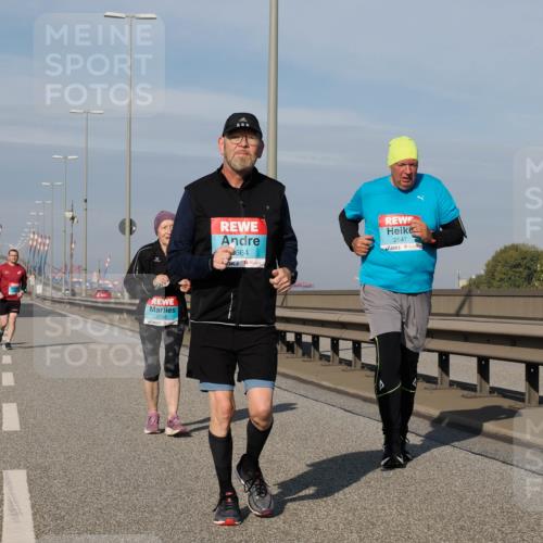 03.10.2025 - Köhlbrandbrückenlauf Fabian Wolf http://msf.ph/oto/9088353 03.10.2025 10:24:08 Position 3 2236, 664, 2647 meine-sportfotos.de