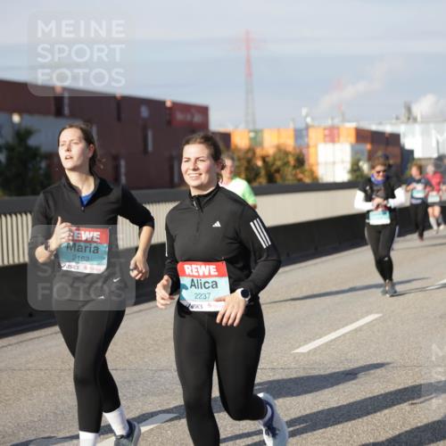 03.10.2025 - Köhlbrandbrückenlauf Jannik Wohlers http://msf.ph/oto/9088355 03.10.2025 10:08:58 Position 3 2162, 2237 meine-sportfotos.de