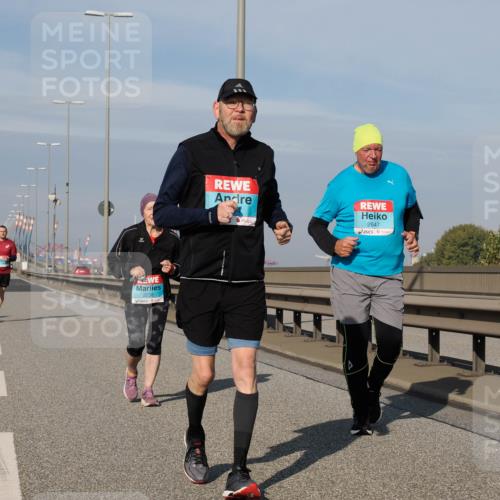 03.10.2025 - Köhlbrandbrückenlauf Fabian Wolf http://msf.ph/oto/9088365 03.10.2025 10:24:09 Position 3 2236, 2647 meine-sportfotos.de