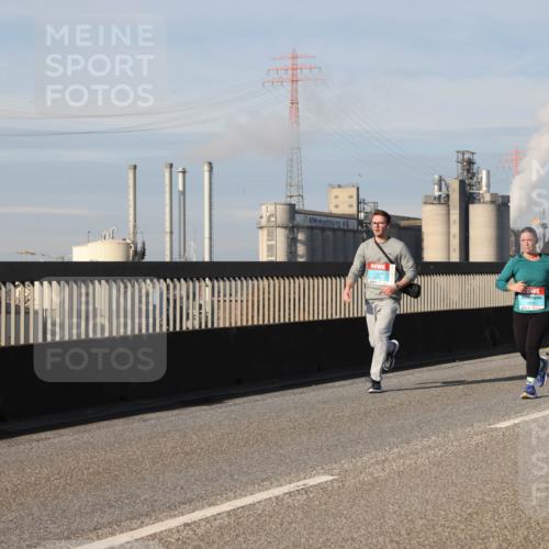 03.10.2025 - Köhlbrandbrückenlauf Lena Gebhardt http://msf.ph/oto/9088374 03.10.2025 10:06:41 Position 2 1872 meine-sportfotos.de