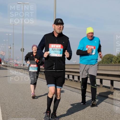 03.10.2025 - Köhlbrandbrückenlauf Fabian Wolf http://msf.ph/oto/9088384 03.10.2025 10:24:09 Position 3 2236, 2664 meine-sportfotos.de