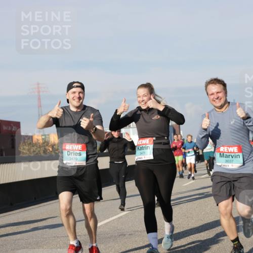 03.10.2025 - Köhlbrandbrückenlauf Jannik Wohlers http://msf.ph/oto/9088442 03.10.2025 09:58:09 Position 3 3470, 3471, 3037 meine-sportfotos.de