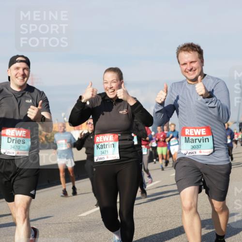 03.10.2025 - Köhlbrandbrückenlauf Jannik Wohlers http://msf.ph/oto/9088495 03.10.2025 09:58:10 Position 3 3470, 3471, 3037 meine-sportfotos.de