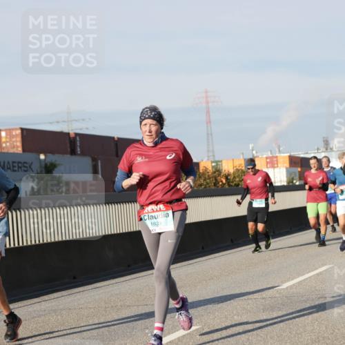 03.10.2025 - Köhlbrandbrückenlauf Jannik Wohlers http://msf.ph/oto/9088563 03.10.2025 09:58:13 Position 3 1523, 1633 meine-sportfotos.de