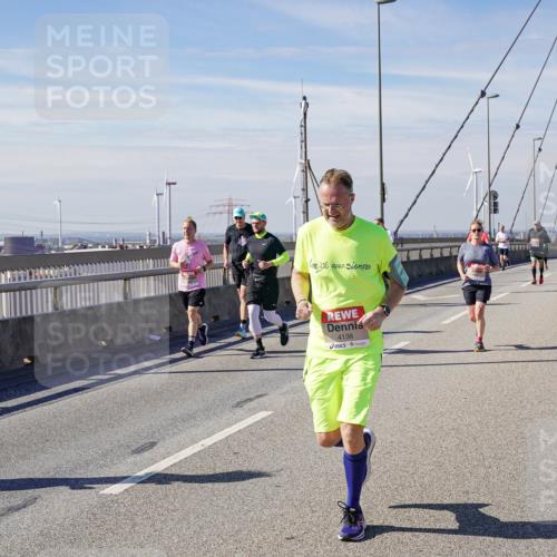 03.10.2025 - Köhlbrandbrückenlauf Michael Burmester http://msf.ph/oto/9088565 03.10.2025 12:44:42 Position 2 4138 meine-sportfotos.de