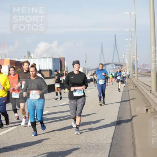03.10.2025 - Köhlbrandbrückenlauf Jannik Wohlers http://msf.ph/oto/9088572 03.10.2025 10:09:07 Position 3 2870 meine-sportfotos.de