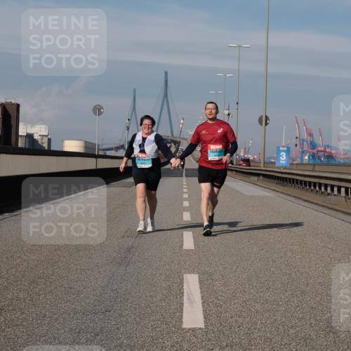03.10.2025 - Köhlbrandbrückenlauf Fabian Wolf http://msf.ph/oto/9088591 03.10.2025 10:24:15 Position 3 2650 meine-sportfotos.de