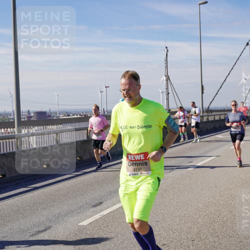 03.10.2025 - Köhlbrandbrückenlauf Michael Burmester http://msf.ph/oto/9088593 03.10.2025 12:44:42 Position 2 4138 meine-sportfotos.de