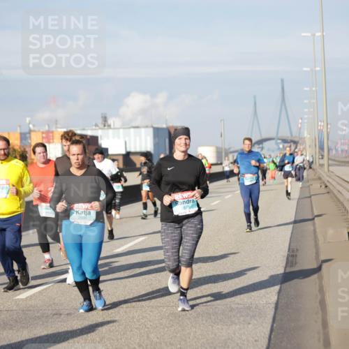 03.10.2025 - Köhlbrandbrückenlauf Jannik Wohlers http://msf.ph/oto/9088601 03.10.2025 10:09:07 Position 3 2869, 2870, 177 meine-sportfotos.de