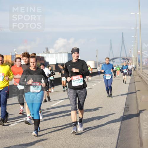 03.10.2025 - Köhlbrandbrückenlauf Jannik Wohlers http://msf.ph/oto/9088618 03.10.2025 10:09:08 Position 3 2869, 2870 meine-sportfotos.de