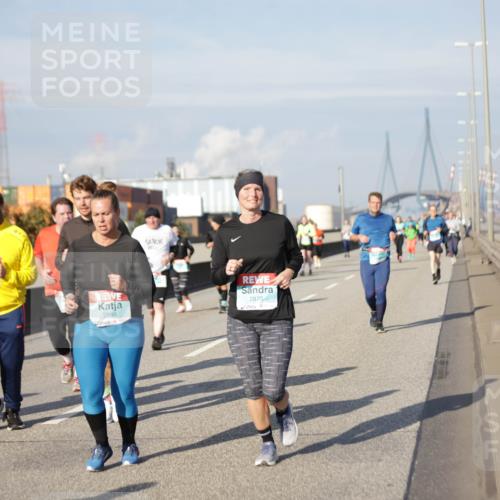 03.10.2025 - Köhlbrandbrückenlauf Jannik Wohlers http://msf.ph/oto/9088640 03.10.2025 10:09:08 Position 3 2023, 2869, 2870 meine-sportfotos.de
