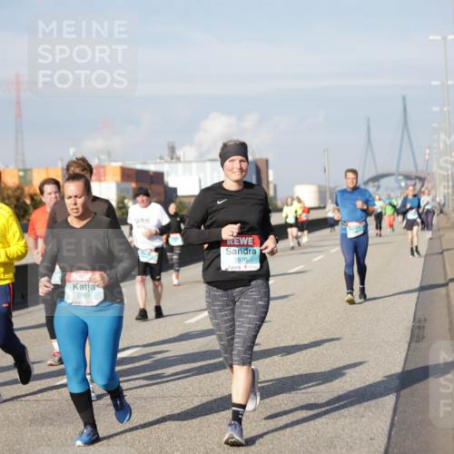 03.10.2025 - Köhlbrandbrückenlauf Jannik Wohlers http://msf.ph/oto/9088667 03.10.2025 10:09:08 Position 3 2869, 2870 meine-sportfotos.de