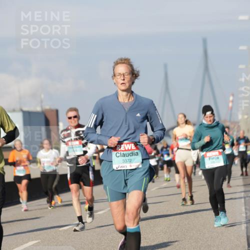 03.10.2025 - Köhlbrandbrückenlauf Jannik Wohlers http://msf.ph/oto/9088689 03.10.2025 09:58:17 Position 3 2125, 1665, 3372 meine-sportfotos.de