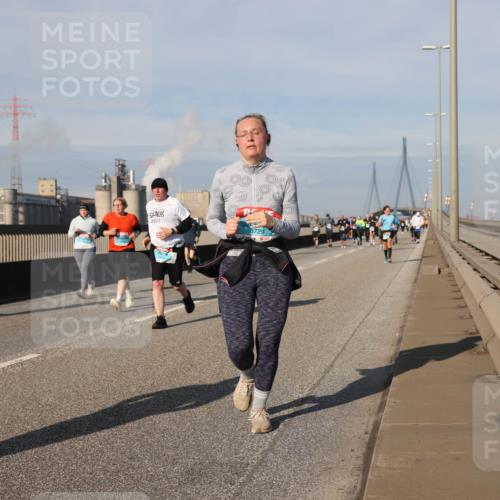 03.10.2025 - Köhlbrandbrückenlauf Lena Gebhardt http://msf.ph/oto/9088705 03.10.2025 10:06:47 Position 2 2023, 8729 meine-sportfotos.de
