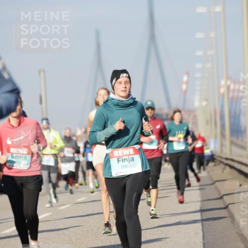 03.10.2025 - Köhlbrandbrückenlauf Jannik Wohlers http://msf.ph/oto/9088723 03.10.2025 09:58:18 Position 3 431, 2953 meine-sportfotos.de