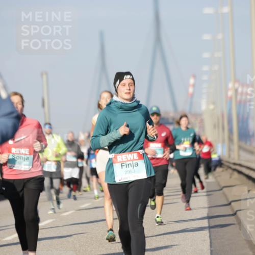 03.10.2025 - Köhlbrandbrückenlauf Jannik Wohlers http://msf.ph/oto/9088726 03.10.2025 09:58:18 Position 3 9, 431, 2953 meine-sportfotos.de