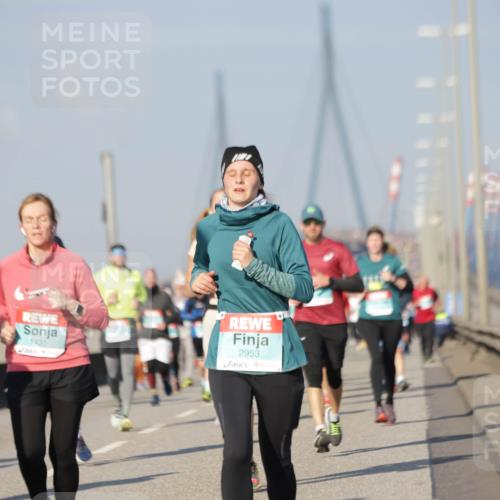 03.10.2025 - Köhlbrandbrückenlauf Jannik Wohlers http://msf.ph/oto/9088758 03.10.2025 09:58:19 Position 3 1431, 2953 meine-sportfotos.de