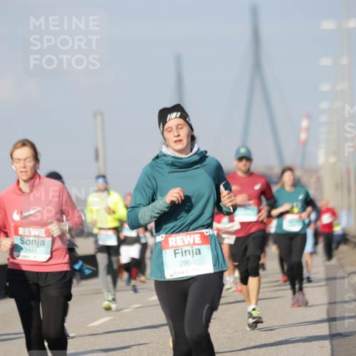 03.10.2025 - Köhlbrandbrückenlauf Jannik Wohlers http://msf.ph/oto/9088789 03.10.2025 09:58:19 Position 3 1431, 2953 meine-sportfotos.de