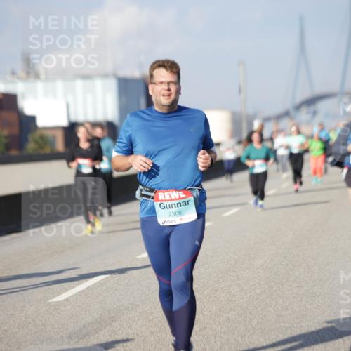 03.10.2025 - Köhlbrandbrückenlauf Jannik Wohlers http://msf.ph/oto/9088831 03.10.2025 10:09:11 Position 3 2366 meine-sportfotos.de