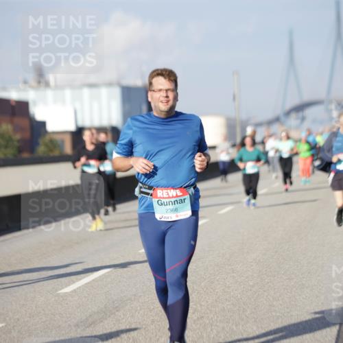 03.10.2025 - Köhlbrandbrückenlauf Jannik Wohlers http://msf.ph/oto/9088838 03.10.2025 10:09:11 Position 3 2366 meine-sportfotos.de