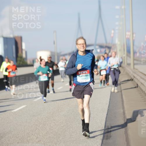 03.10.2025 - Köhlbrandbrückenlauf Jannik Wohlers http://msf.ph/oto/9088916 03.10.2025 10:09:15 Position 3 2259 meine-sportfotos.de