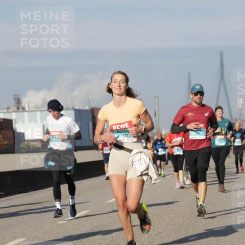 03.10.2025 - Köhlbrandbrückenlauf Jannik Wohlers http://msf.ph/oto/9088926 03.10.2025 09:58:23 Position 3 1437, 1770 meine-sportfotos.de