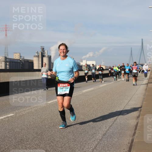 03.10.2025 - Köhlbrandbrückenlauf Lena Gebhardt http://msf.ph/oto/9088943 03.10.2025 10:06:55 Position 2 3360 meine-sportfotos.de