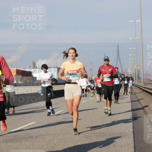 03.10.2025 - Köhlbrandbrückenlauf Jannik Wohlers http://msf.ph/oto/9088955 03.10.2025 09:58:23 Position 3 1431, 1437 meine-sportfotos.de
