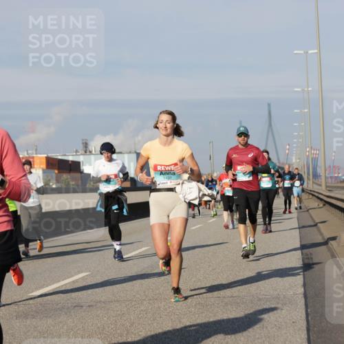 03.10.2025 - Köhlbrandbrückenlauf Jannik Wohlers http://msf.ph/oto/9088962 03.10.2025 09:58:23 Position 3 1431, 1437 meine-sportfotos.de