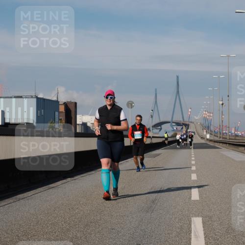 03.10.2025 - Köhlbrandbrückenlauf Fabian Wolf http://msf.ph/oto/9088999 03.10.2025 10:24:40 Position 3 3 meine-sportfotos.de