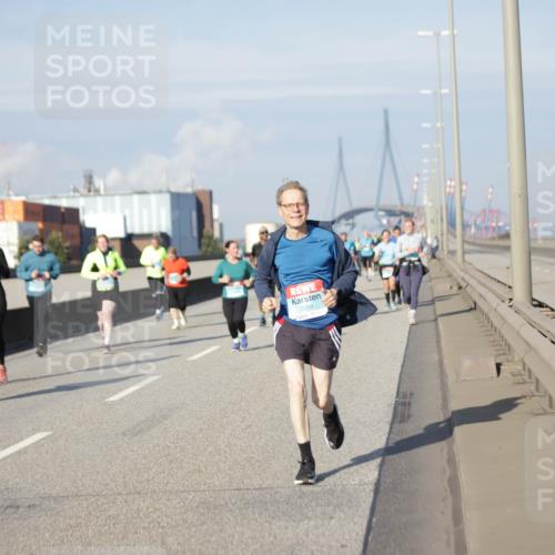 03.10.2025 - Köhlbrandbrückenlauf Jannik Wohlers http://msf.ph/oto/9089039 03.10.2025 10:09:16 Position 3 2259 meine-sportfotos.de