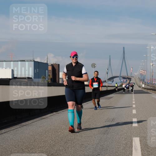 03.10.2025 - Köhlbrandbrückenlauf Fabian Wolf http://msf.ph/oto/9089056 03.10.2025 10:24:40 Position 3 0000 meine-sportfotos.de