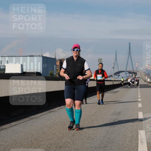 03.10.2025 - Köhlbrandbrückenlauf Fabian Wolf http://msf.ph/oto/9089091 03.10.2025 10:24:41 Position 3  meine-sportfotos.de