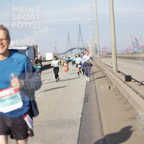 03.10.2025 - Köhlbrandbrückenlauf Jannik Wohlers http://msf.ph/oto/9089093 03.10.2025 10:09:18 Position 3 2259 meine-sportfotos.de