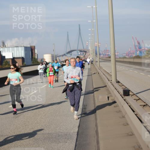 03.10.2025 - Köhlbrandbrückenlauf Jannik Wohlers http://msf.ph/oto/9089102 03.10.2025 10:09:23 Position 3  meine-sportfotos.de