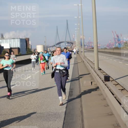 03.10.2025 - Köhlbrandbrückenlauf Jannik Wohlers http://msf.ph/oto/9089128 03.10.2025 10:09:23 Position 3  meine-sportfotos.de