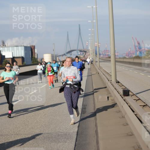 03.10.2025 - Köhlbrandbrückenlauf Jannik Wohlers http://msf.ph/oto/9089134 03.10.2025 10:09:23 Position 3 7 meine-sportfotos.de