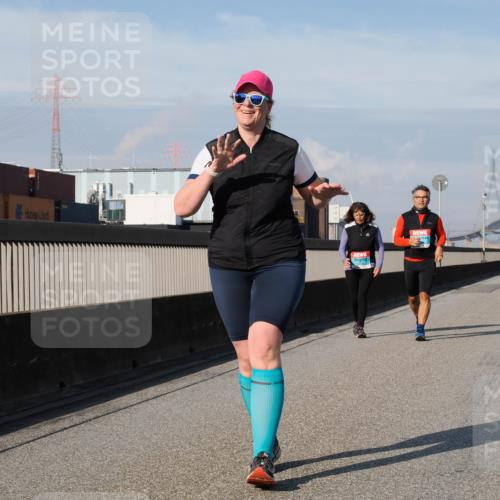 03.10.2025 - Köhlbrandbrückenlauf Fabian Wolf http://msf.ph/oto/9089154 03.10.2025 10:24:42 Position 3  meine-sportfotos.de