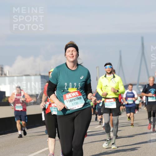 03.10.2025 - Köhlbrandbrückenlauf Jannik Wohlers http://msf.ph/oto/9089158 03.10.2025 09:58:28 Position 3 3699, 2025, 1735 meine-sportfotos.de