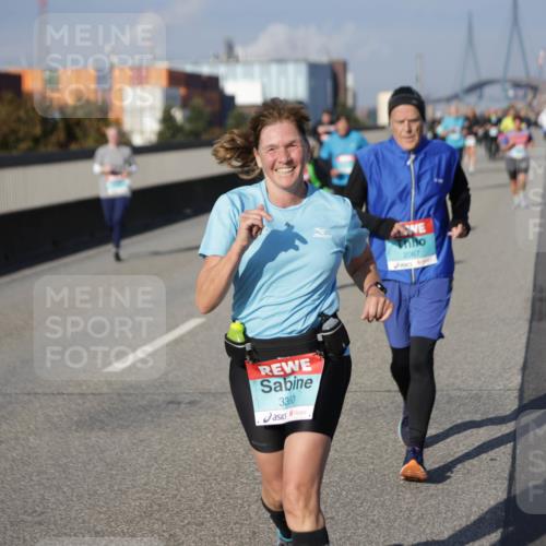 03.10.2025 - Köhlbrandbrückenlauf Jannik Wohlers http://msf.ph/oto/9089181 03.10.2025 10:09:28 Position 3 3360, 2067 meine-sportfotos.de