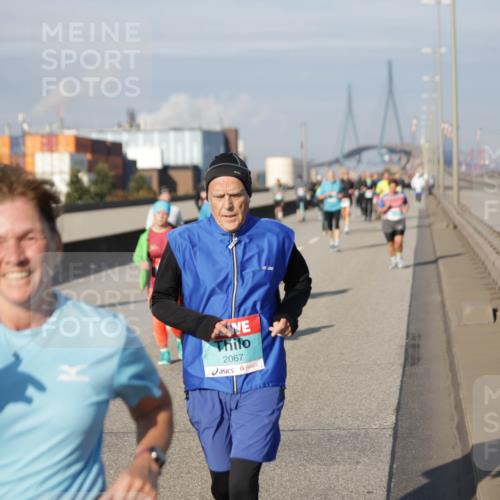 03.10.2025 - Köhlbrandbrückenlauf Jannik Wohlers http://msf.ph/oto/9089195 03.10.2025 10:09:29 Position 3 2067 meine-sportfotos.de