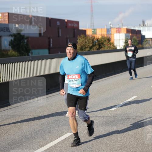 03.10.2025 - Köhlbrandbrückenlauf Jannik Wohlers http://msf.ph/oto/9089213 03.10.2025 10:09:33 Position 3 3393 meine-sportfotos.de