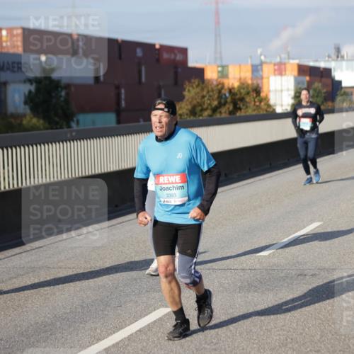 03.10.2025 - Köhlbrandbrückenlauf Jannik Wohlers http://msf.ph/oto/9089220 03.10.2025 10:09:33 Position 3 3393 meine-sportfotos.de