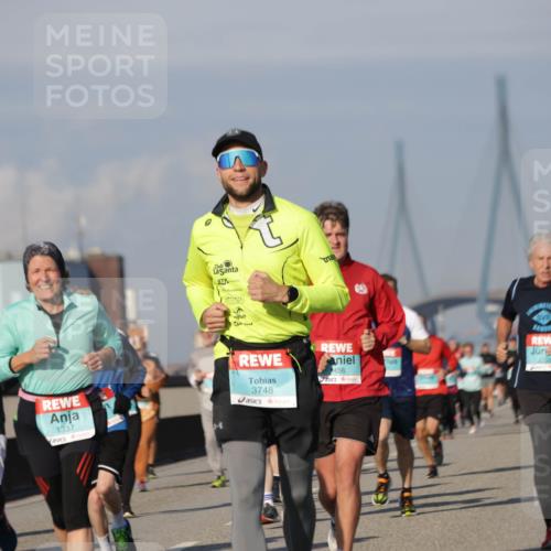 03.10.2025 - Köhlbrandbrückenlauf Jannik Wohlers http://msf.ph/oto/9089240 03.10.2025 09:58:30 Position 3 1337, 3748, 456 meine-sportfotos.de