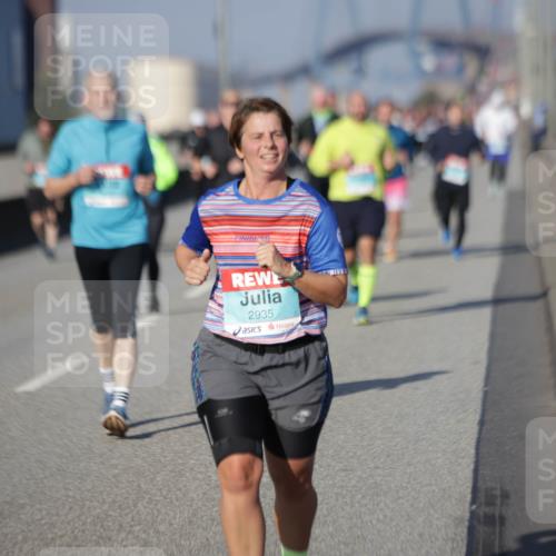 03.10.2025 - Köhlbrandbrückenlauf Jannik Wohlers http://msf.ph/oto/9089250 03.10.2025 10:09:35 Position 3 2935 meine-sportfotos.de