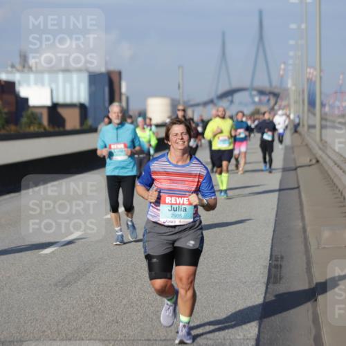 03.10.2025 - Köhlbrandbrückenlauf Jannik Wohlers http://msf.ph/oto/9089270 03.10.2025 10:09:35 Position 3 2935 meine-sportfotos.de