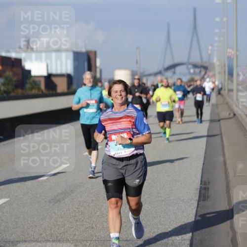 03.10.2025 - Köhlbrandbrückenlauf Jannik Wohlers http://msf.ph/oto/9089290 03.10.2025 10:09:36 Position 3 2935 meine-sportfotos.de