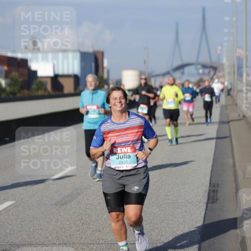 03.10.2025 - Köhlbrandbrückenlauf Jannik Wohlers http://msf.ph/oto/9089301 03.10.2025 10:09:36 Position 3 2935 meine-sportfotos.de